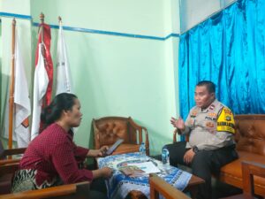 Sambangi Sekolah, Bhabinkamtibmas Polsek Seneb Minta Kepala Sekolah Dan Guru Awasi Siswa Dari Bullying