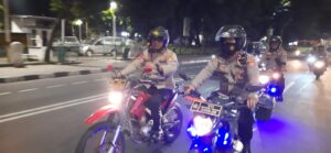 Patroli Bermotor Menteng Melaksanakan Pemantauan Titik Rawan Kejahatan Jalanan