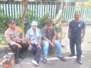 Bhabinkamtibmas Kelurahan Johar Baru Sambang Dialogis Interaksi dan Komunikasi Sosial Dengan Petugas Keamanan dan Warga