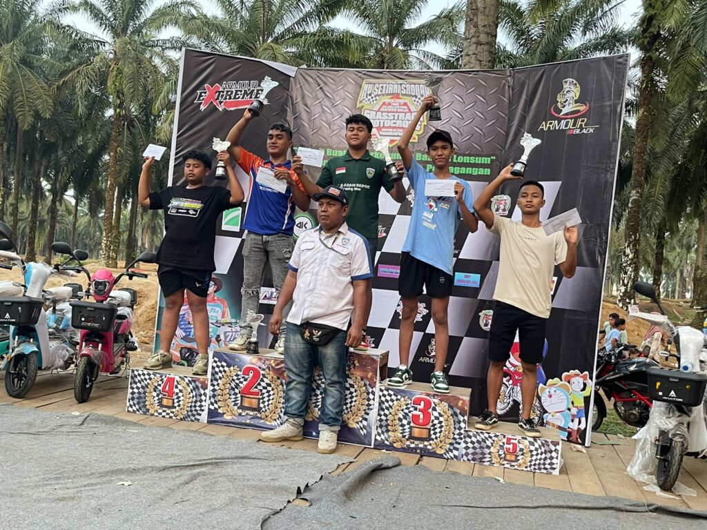 Team Adam Depok raih juara umum motocross piala Bobby Nasution