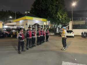 Kanit Propam Pimpin Apel Operasi Cipta Kondisi Di Halaman Mapolsek Johar Baru