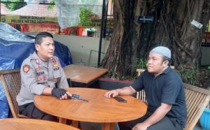Kasubsi Publikasi Humas Menteng Berikan Imbauan Warga Menjelang Pilkada DKI Jakarta