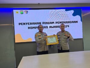 Polsek Kawasan Sunda Kelapa Polres Pelabuhan Tanjung Priok menerima Piagam Penghargaan Kompolnas Awards 2024