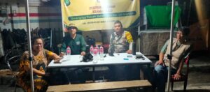 Patroli Malam Hari, Babinkamtibmas Ajak Warga Aktif Jaga Kamtibmas