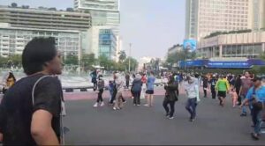 Patroli Kasi Dokliput Memberikan Imbauan Humanis Warga Sekitar Bunderan HI