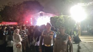 Polsek Johar Baru Bersama Tiga Pilar Melakukan Pengamanan Dan Monitoring Acara Kegiatan Forest 2024 SMK Negeri 14 Jakarta