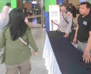 Patko 1051 Polsektro Tanah Abang Patroli Pagi Hari Dan Berikan Imbauan Security Event Gedung JCC
