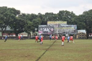 Menyemarakan HUT Ke-79 TNI, Brigif 9 Kostrad Gelar Open Turnamen Sepakbola Condromowo Cup U-40