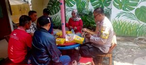 Tingkatkan Sinergitas, Bhabinkamtibmas Ngobrol Bareng Santai Dengan Tiga Pilar Kwitang