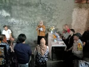 Peran Bhabinkamtibmas Kelurahan Kartini dalam Peremajaan Ketua RT
