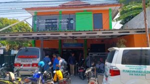 Ikuti Sosialisasi Kesehatan Di Puskesmas Puluhan Warga Kec Lemahwungkuk Kota Cirebon Alami Keracunan