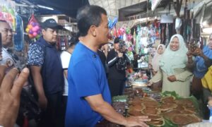 Ahmad Lutfi Cagub Jateng Blusukan Ke Pasar Comal Pemalang