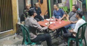 Menjelang Pilkada Bhabinkamtibmas Kampung Rawa Cooling System Kamtibmas Dengan Ketua RT dan Petugas Satkamling