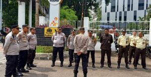 Wakapolsek Sawah Besar Pimpin Apel Giat Unjuk Rasa Di Kantor PT Pos Indonesia Jl. Lapangan Banteng Utara