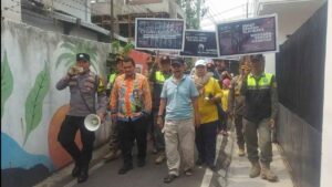 Tiga Pilar Bersama Tomas Dan Warga Gencarkan Sosialisasi Bahaya Narkoba Di Wilayah RW 02 Gelora