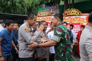 Kapolres Pelabuhan Tanjung Priok bersama Forkopimko Jakarta Utara berikan ucapan Dirgahayu TNI ke 79