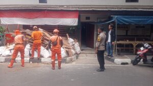 Sambang Bhabinkamtibmas Pegangsaan Pos Sekertariat RW. 02