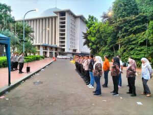 Kapolsek Sawah Besar Pimpin Apel Pengamanan Maulid Nabi Muhammad SAW di Masjid Istiqlal
