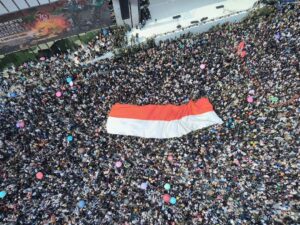 Surprise Danyonif 330 Kostrad dan Pasukan Kostrad Pada HUT Ke-79 TNI, Buat Lautan Manusia di Monas Terpana