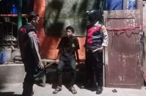 Unit Samapta Polsek Johar Baru Patroli Wilayah Berikan Imbauan Kamtibmas Di Jalan Kramat Pulo Gundul RW 06