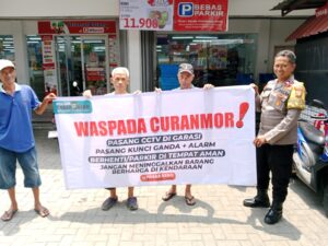 Demi menjaga ketertiban dan keamanan masyarakat Polsek Pasar Rebo pasang spanduk himbauan Kamtibmas.