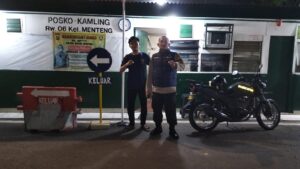 Bhabinkamtibmas Menteng Sambang Satkamling Rw 06 Menteng