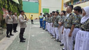 Tumbuhkan Rasa Cinta Tanah Air Dan Nasionalisme, Polri Melalui Polsek Kemayoran Gencarkan Gerakan Anti Tawuran
