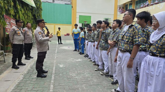 
 Tumbuhkan Rasa Cinta Tanah Air Dan Nasionalisme, Polri Melalui Polsek Kemayoran Gencarkan Gerakan Anti Tawuran