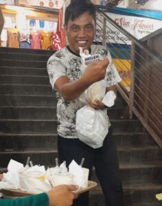 The Power Of Emak Emak UMKM Bergerak Dukungan Kepada Molen Hakim.