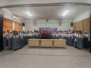 Unit Binmas Polsek Metro Tanah Abang Imbauan Anti Tawuran Dan Deklarasikan Anti Tawuran Siswa/i SMAN 35 Jakarta