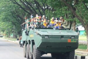 Yonzipur 9 Kostrad Ajak Anak-Anak KB Al Istiqomah Kenali TNI dan Alutsista
