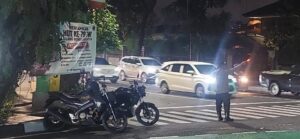 Patroli Bermotor Antisipasi Jalur Rawan Kejahatan Jalanan Persimpangan Jalan Taman Suropati dan Pangeran Diponegoro