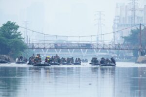 TNI Gelar Karya Bakti Ciliwung Bening Dalam Rangka HUT Ke-79 TNI