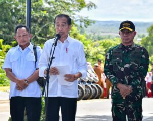 Panglima TNI Dampingi Presiden RI Resmikan Inpres Jalan Daerah di Aceh Besar