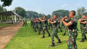 Tingkatkan Keahlian, Yonarmed 13 Kostrad Laksanakan Latihan Bela Diri Taktis