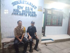 Bhabinkamtibmas Kelurahan Serdang Lakukan Patroli Dialogis Dan Kunjungi Pos Kamling