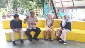 Bhabinkamtibmas Petojo Selatan melaksanakan patroli wilayah dan giat cooling system di RPTRA Jl. Tanah Abang 3