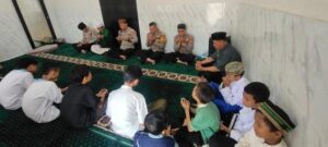 Polsek Cempaka Putih Adakan Doa Bersama Dan Santunan Kepada Anak Yatim