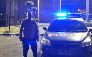 Patroli Dini Hari 1053 Polsek Metro Tanah Abang Dan Strong Point Di Pintu Depan Gerbang MPR/DPR RI