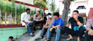 Bhabinkamtibmas Kelurahan Kebon Kosong Melaksanakan Kegiatan Patroli dan Sambang Dialogis