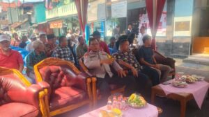 Bhabinkamtibmas Johar Baru Menghadiri Dan Monitoring Pemilihan Ketua LMK RW 01
