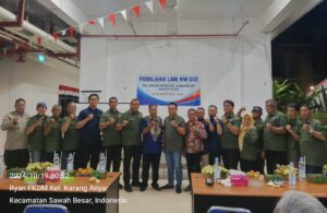 Bhabinkamtibmas Hadir Dalam Pemilihan Anggota LMK RW 012 Kelurahan Karang Anyar