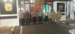 Patroli Tiga Pilar Polsek Metro Menteng Kontrol Himbauan Kamtibmas Di Kantor KPU Pusat RI