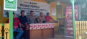 Bahas Situasi Kamtibmas Menjelang Pilkada DKI Jakarta Di Posko Pemilu Kelurahan Kebon Kacang