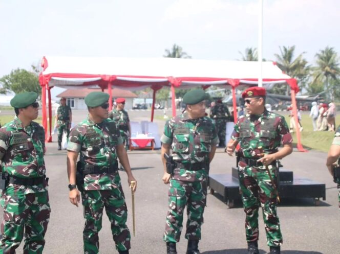 
 Pen  57 Prajurit Tri Dharma Sukses Raih Kualifikasi Para Dasar di Pusdiklatpassus Kopassus