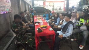 Yuk Ngopi Kamtibmas Bersama Di Satkamling Rw 03 Cikini Untuk Mencegah Tawuran Warga Dan Menciptakan Pilkada Yang Aman Dan Damai.