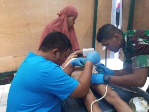 Batalyon Kesehatan 1 Kostrad dan Kodim 0508 Depok Gelar Khitan Massal di Peringatan HUT Ke-79 TNI