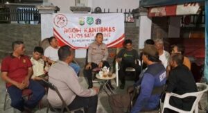 Ngopi Kamtibmas Polsek Cempaka Putih Di Pos Satkamling Kanit Binmas : Tetap Jaga Persaudaraan Untuk Pilkada Damai