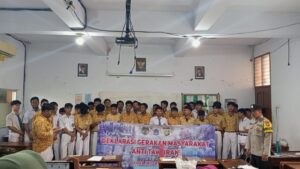 Polsek Metro Gambir Gelar Penyuluhan dan Deklarasi Gerakan Anti Tawuran di SMK YP IPPI Siang