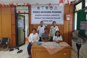 Bhabinkamtibmas Kelurahan Galur Bersama Kasipem, Kasatpol. PP dan FKDM Koordinasi Kamtibmas Menjelang Pilkada